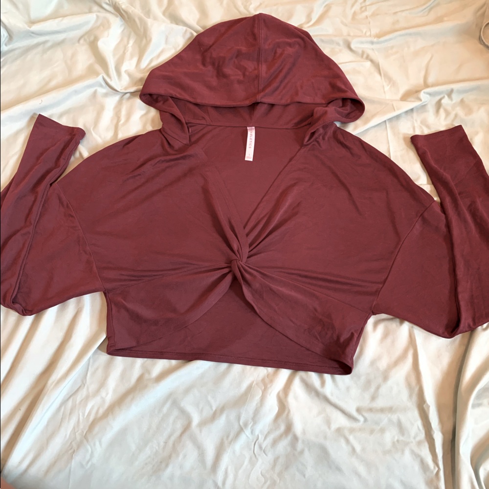 ⚠️FABLETICS⚠️ Sleek Knit Twist Front Top